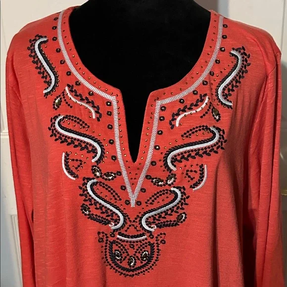 Women’s Lavish Plus Embroidery & Embellishments Top / Blouse 3X - Picture 3 of 7